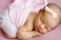 اگر می خواهید دختردار شوید، این خوراکی ها را بخورید