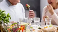 با خوردن این غذا‌ها دیگر پیر نمی‌شوید! | کاهش روند پیری با مواد غذایی 