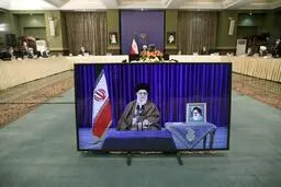  مقام معظم رهبری :بازگشایی اماکن مقدس بستگی به تشخیص ستاد مبارزه با کرونا دارد.
