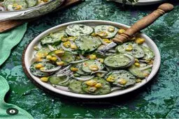 طرز تهیه سالاد خیار | یه سالاد سه سوته و بی‌دردسر +ویدئو