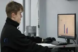 طراح نوجوان آمریکایی  پربیننده‌ترین سایت کووید-۱۹ پیشنهاد ۷ میلیون یورویی را رد کرد
