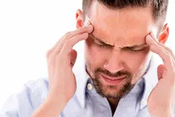  یکی از شایع ترین عوارض ویروس کرونا سردرد است