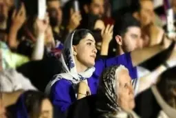 ویدئوی عجیبی که رضا صادقی از یک دختر شاخ اینستاگرامی در کنسرت خود منتشر کرد | عکس های عجیب این دختر با رضا صادقی لو رفت + تصاویر