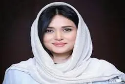 پریناز ایزدیار از قورباغه استخرش رونمایی کرد!+تصویر 