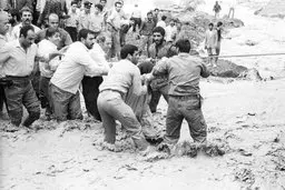 سیل گلاب دره فاجعه‌ای فراموش نشدنی | امروز سالگرد سیل گلاب دره و دربند است +تصویر 