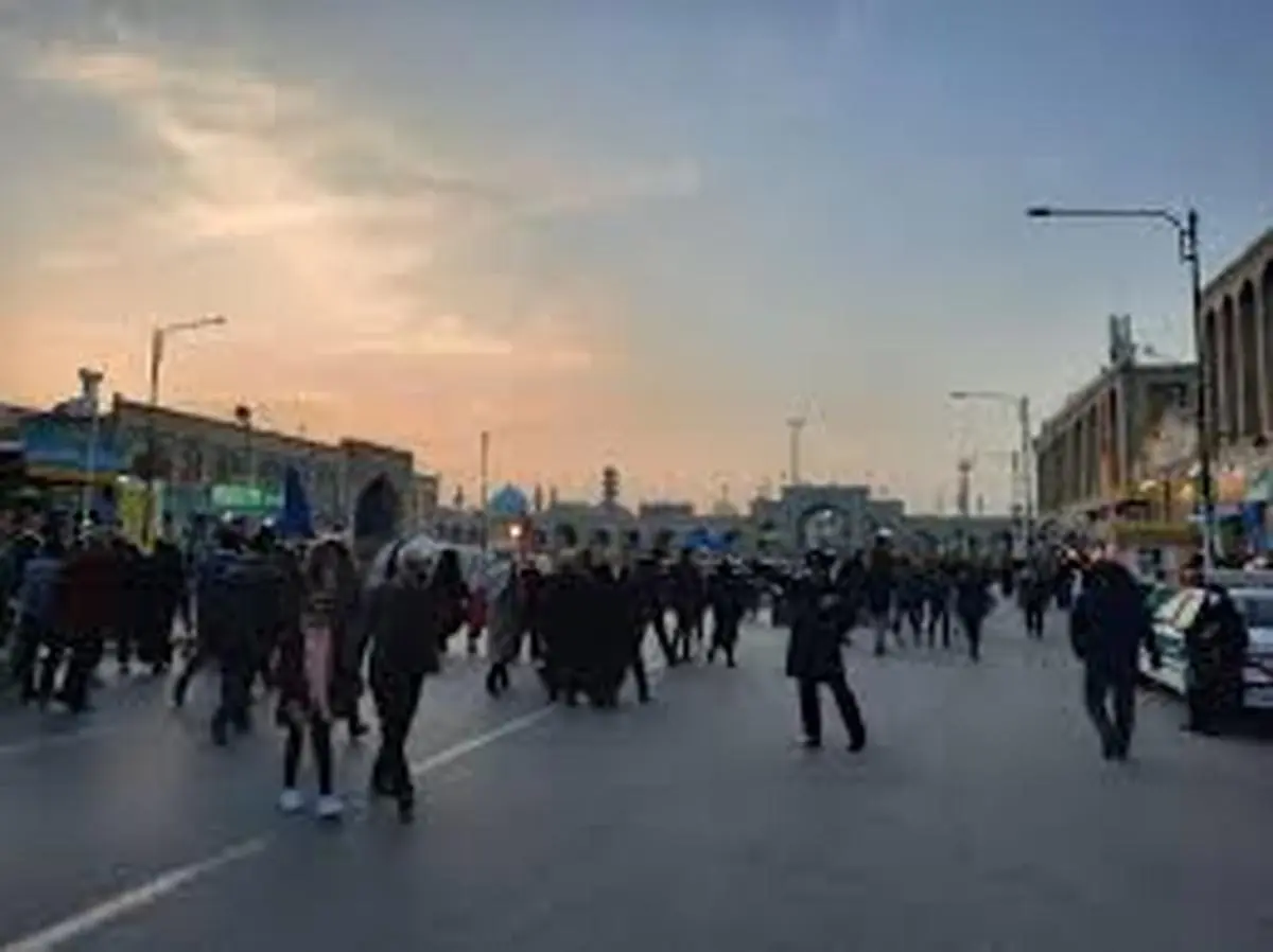 هم‌اکنون آتش سوزی ورودی نواب صفوی حرم  مطهر امام رضا+ویدئو 