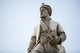 مجسمه فردوسی با ترمیم غیراصولی به دو رنگ درآمده | ایتالیایی‌ها به داد این مجسمه برسند!