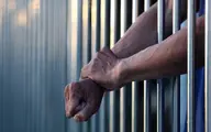 دستبند پلیس بر دستان قاچاقچی داروهای کرونایی