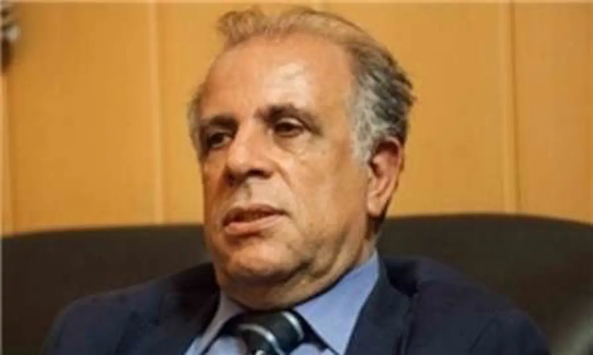 موضوع کرونا باید از حوزه سیاسی خارج شود