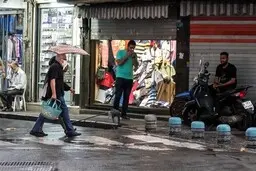 رگبار باران در تهران | احتمال توفان گرد وخاک در نیمه جنوبی استان