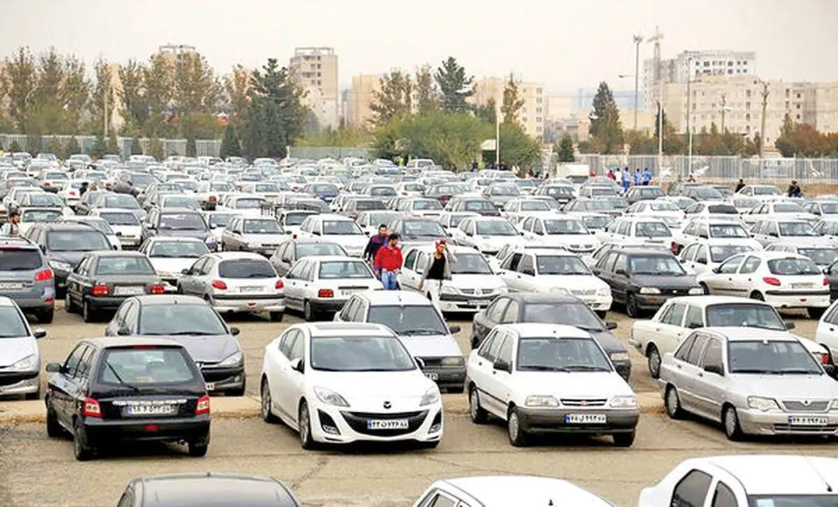 ایست قیمت در بازار خودرو | خودرویی‌ها به واردات خوش‌بین شدند