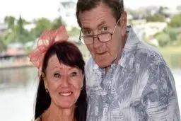 ازدواج چند باره مرد فراموش کار با همسرش! | این مرد بارها با همسر خود ازدواج کرد