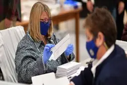  آراء |   ادعای ترامپ در مورد تقلب در انتخابات رد شد
