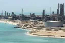 پایان عصر طلایی تولید کنندگان نفت | روزهای خوش دولت های عرب خلیج فارس رو به پایان است؟