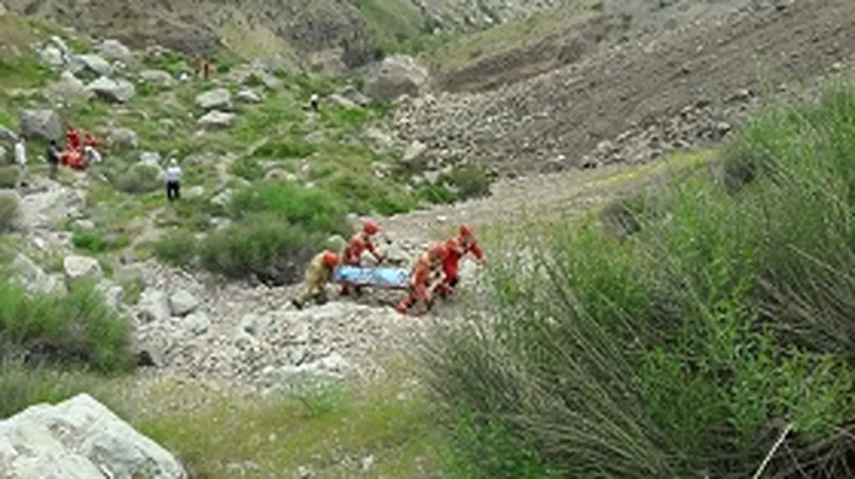  گردشگر کرمانی به دلیل سقوط از کوه جان باخت