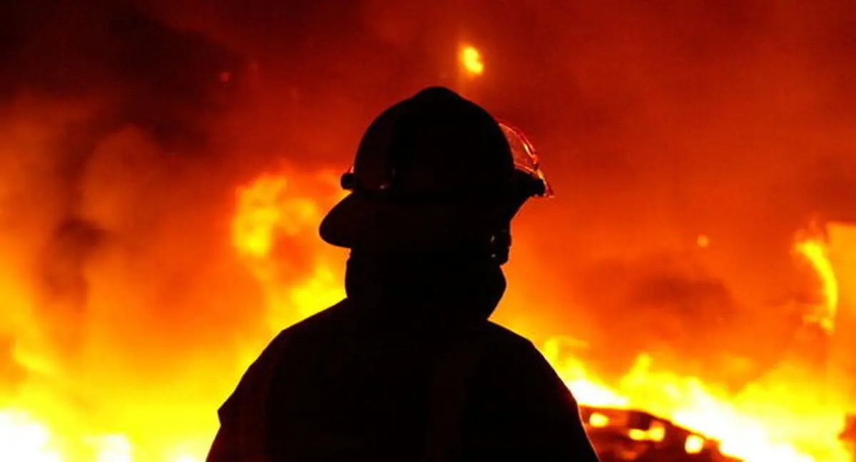 حادثه وحشتناک در قشم | آتش سوزی عظیم در پارک آبی خلیج فارس قشم