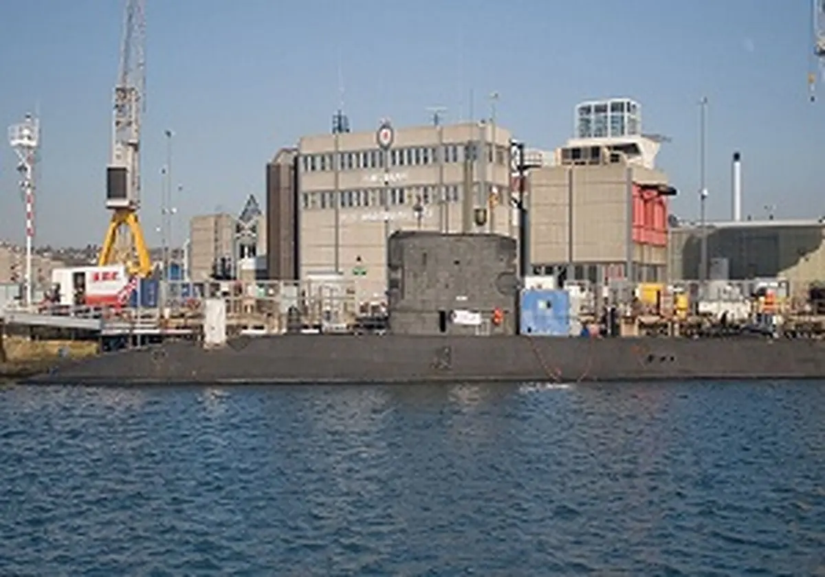 اسپوتنیک گزارش داد؛  زیردریایی انگلیس برای حمله به سوریه وارد مدیترانه شد