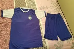 فاجعه فروش کیت‌ استقلال و پرسپولیس در تلویزیون