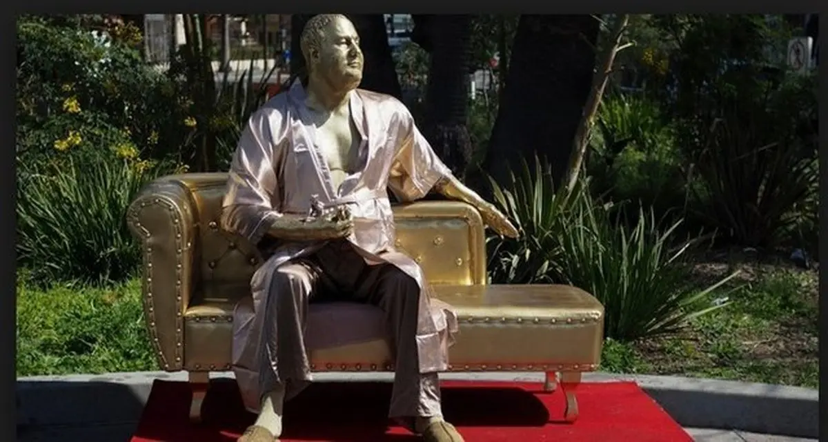 نصب مجسمه تهیه‌کننده فاسد در هالیوود!