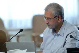 آیا جهانی بدون دست دادن، آغوش کشیدن و هیجان در استادیوم‌ها خواهیم داشت؟ /روایت ربیعی از ماه روزه و روزگار پساکرونا