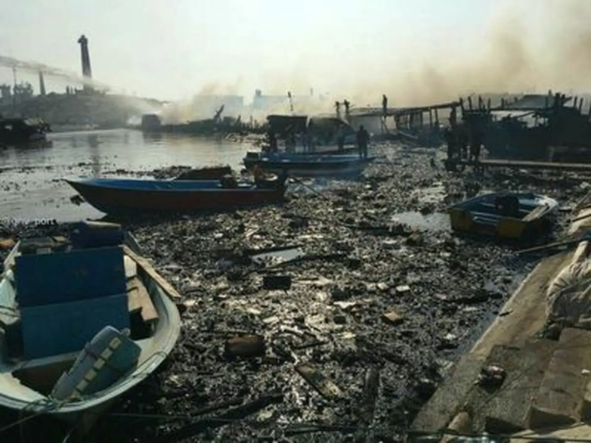 اسکله کنگان بعد از مهار آتش