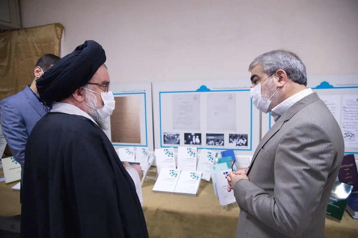 
احمد خاتمی  |  قانون اساسی جمهوری اسلامی در تاریخ اسلام بی‌نظیر است
