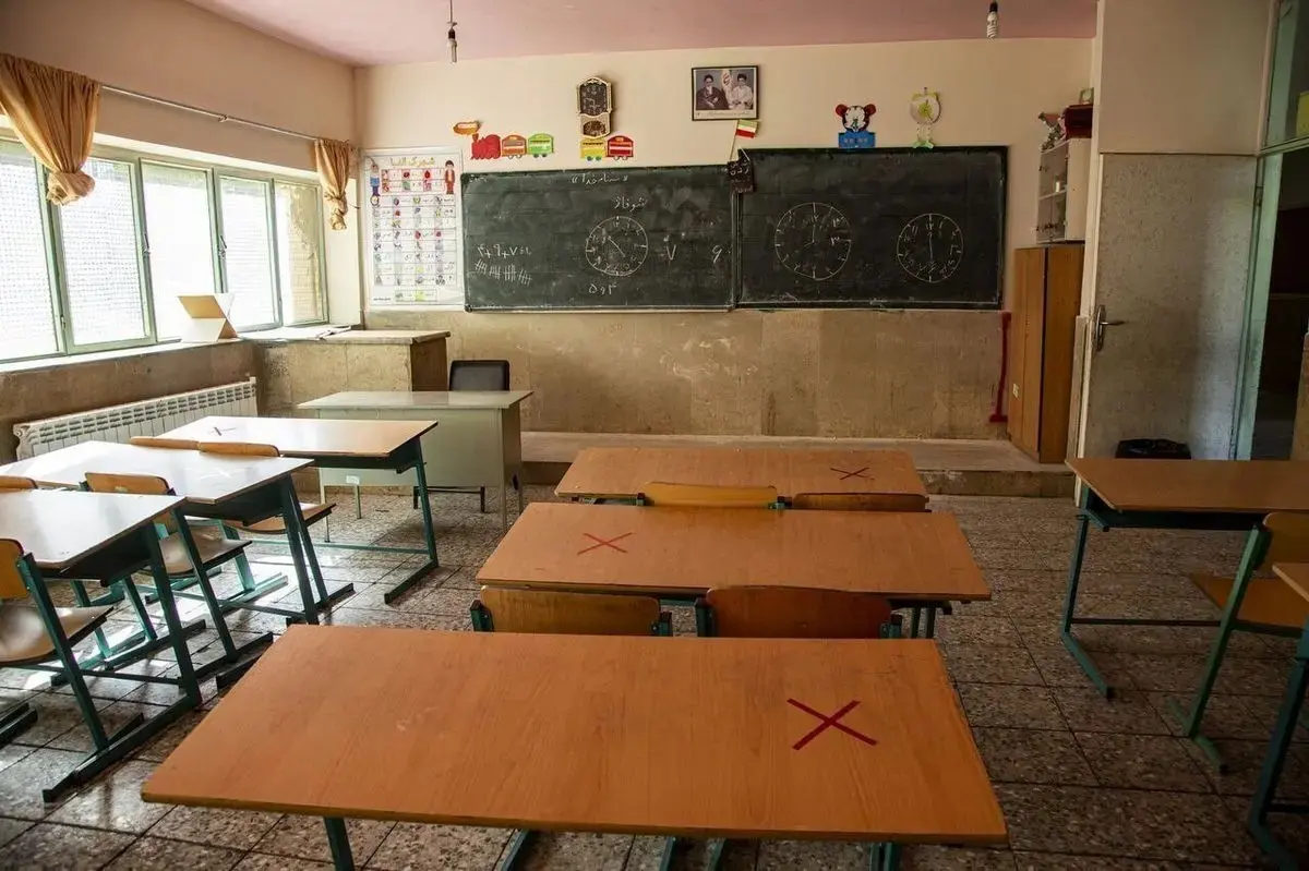 مدارس استان تهران تا پایان هفته مجازی شد | امتحانات به تعویق افتاد