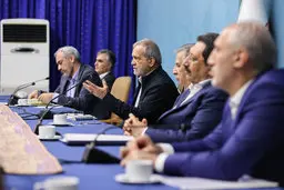 مسعود پزشکیان: وحدت و عدالت، رمز موفقیت جامعه است | اصلاحات گمرکی با فرماندهی وزیر اقتصاد