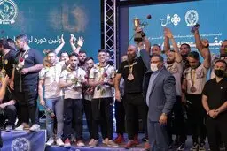 لیگ پاورلیفتینگ گل کاشت!| درگیری خونین در حاشیه لیگ پاورلیفتینگ در مجموعه ورزشی آزادی 

