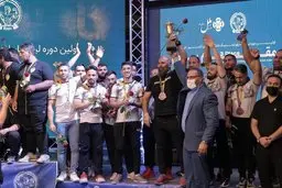 لیگ پاورلیفتینگ گل کاشت!| درگیری خونین در حاشیه لیگ پاورلیفتینگ در مجموعه ورزشی آزادی 

