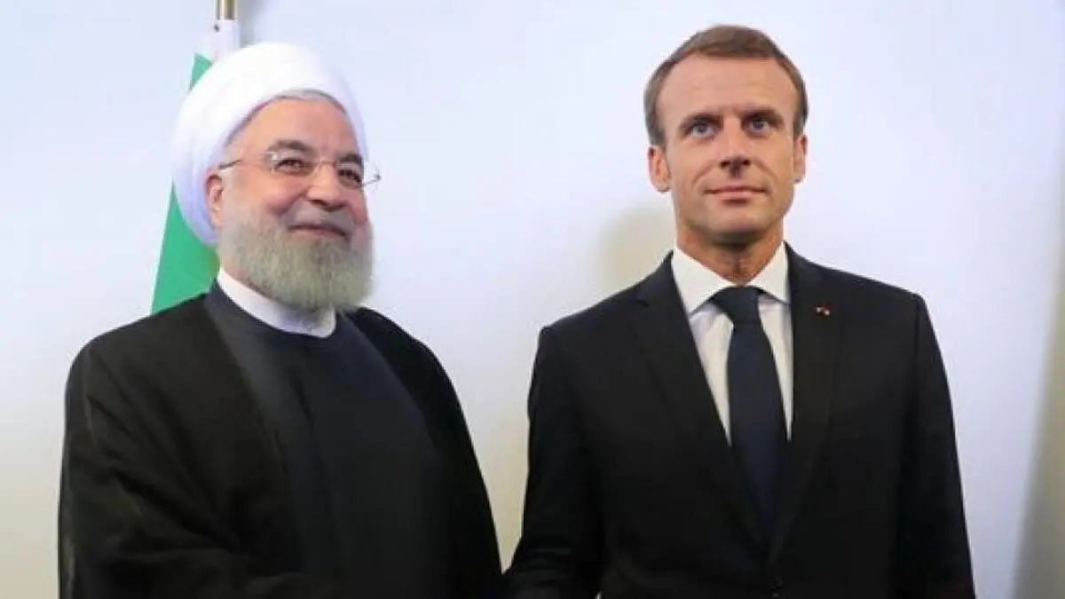
 روحانی و مکرون باهم تماس برقرارمیکنند
