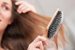 چگونه موهای خود را تقویت کنیم؟ | با این روغن رشد موهایتان را چندبرابر کنید!