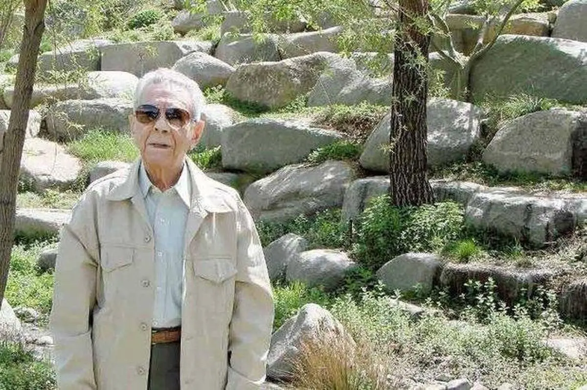 اسکندر فیروز درگذشت