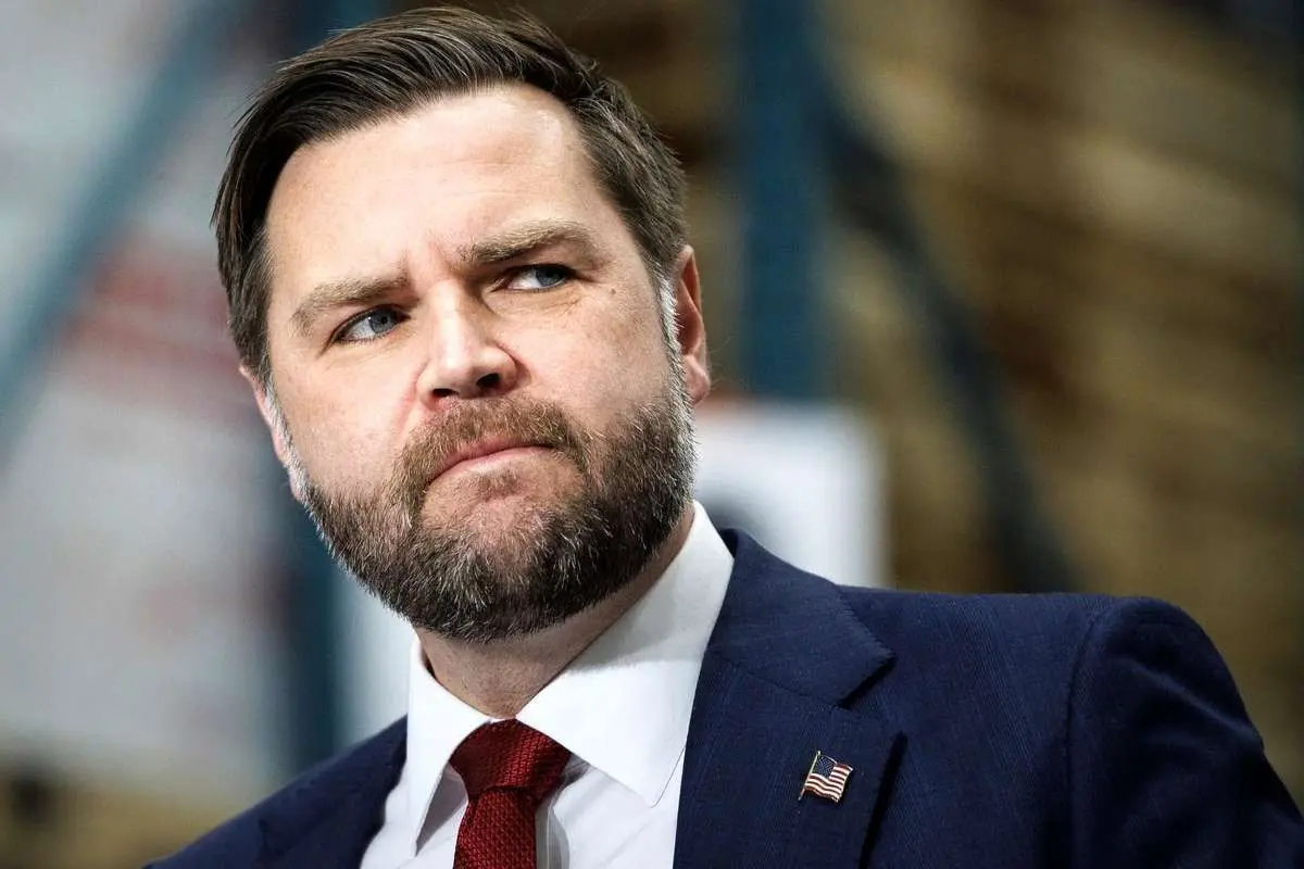 ادعای آسوشیتدپرس به نقل از دو مقام منطقه‌ای: آمریکا و ایران سیگنال داده‌اند که در دور جدید مذاکرات شرکت می‌کنند