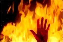  خود سوزی دستفروش ۴۵ ساله در مقابل نیروهای سد معبر