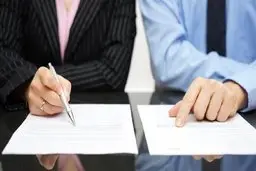 در دوره آزمایشی حق و حقوق به چه صورت می باشد؟ 