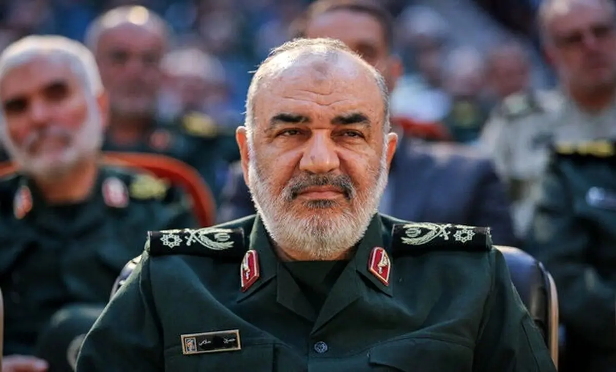 نماینده ولی‌فقیه در سپاه: شایعه تغییر فرمانده کل سپاه دروغ است

