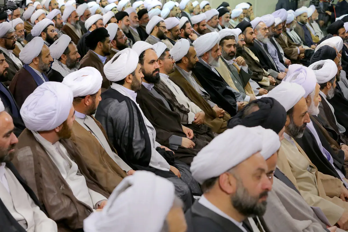 وقتی حوزه هم‌پای دانشگاه می‌سازد، می‌آموزد، می‌پرسد