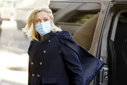 لوپن در آستانه فتح الیزه | اروپا و فرانسه به وحشت افتادند 