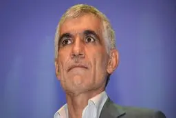 
افشانی، شهردار سابق تهران به عنوان گزینه حزب اعتمادملی در انتخابات ۱۴۰۰ به ناسا، نهاد اجماع‌ساز اصلاح طلبان معرفی شد
