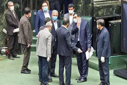 تلفات مالی دلار ۴۲۰۰
