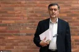 عبدالله گنجی: حرف‌های کامران غضنفری بی‌منطق، مشمئزکننده، توهین‌آمیز و تهمت‌آلود است |  او حتی رهبری را تحقیر می‌کند