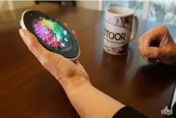 ظاهر عجیب تلفن هوشمند+تصاویر
