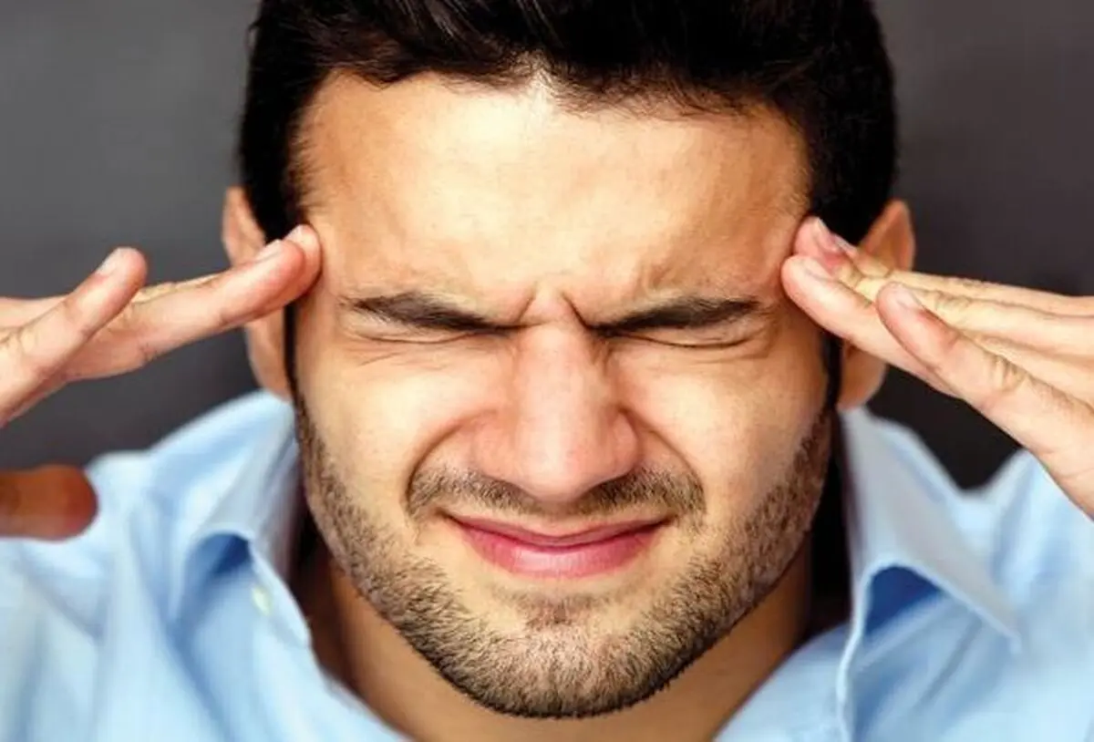 برای مبارزه با میگرن این ادویه را بخورید| میگرن در خانم ها شایع تر است یا آقایان؟