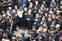 شوک به محسن رضایی پس از حضور در مراسم تاسوعا و عاشورا | بلایی که سر معاون اقتصادی رییس جمهور آمد