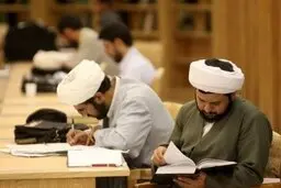 پیامک های انتخاباتی ارسال شده به طلاب و روحانیون: « کم کاری معادل صد ها سال عقوبت است!»