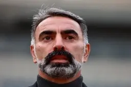 فکری از هواداران استقلال عذرخواهی کرد| عذرخواهی فکری به دلیل از دست رفتن صدرنشینی