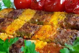 طرز تهیه یه کباب‌تابه‌ای خوشمزه و دو رنگ مهمون‌پسند! | اگه میخوای مهمونات عاشق غذات بشن بیا اینجا + ویدئو