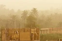 گرد و غباری با غلظت ۱۸ برابر حد مجاز در آبادان 