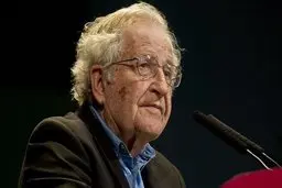  هشدار چامسکی:  واشنگتن در مسیری پرآشوب قرار گرفته